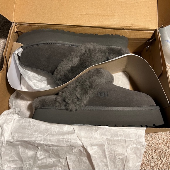 UGG Shoes - SOLD-DONT PURCHASE UGG disquette BNIB !!